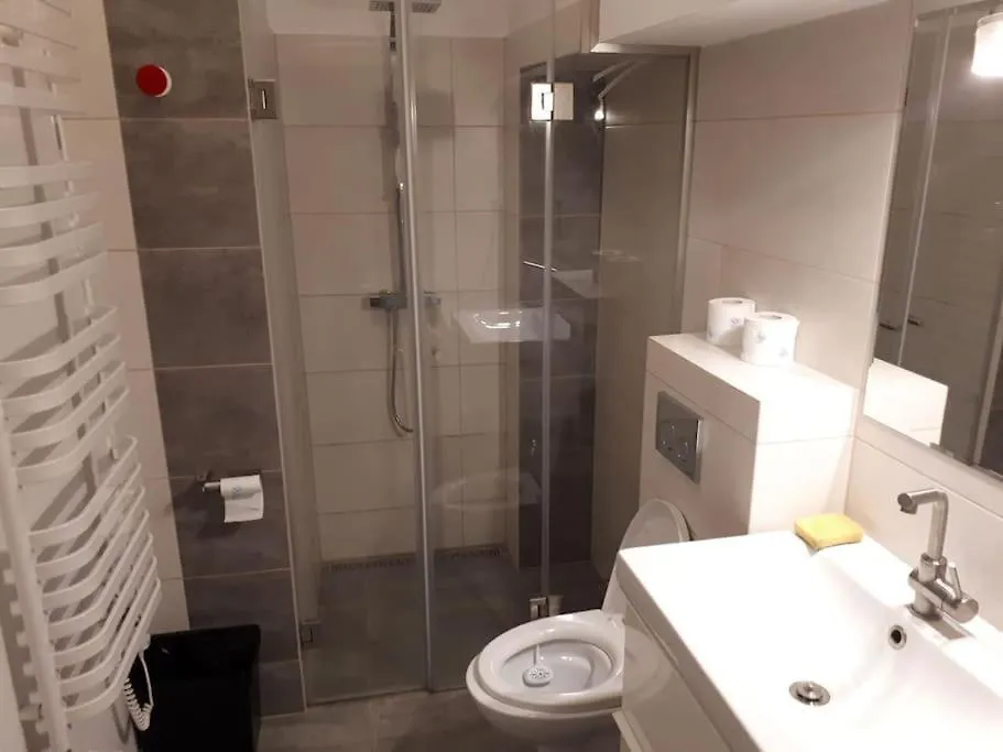 Centrally Located Apartment For 9 Guests Garbarska Krakow