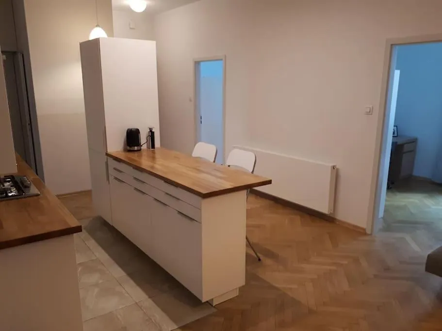 Centrally Located Apartment For 9 Guests Garbarska Krakow Poland